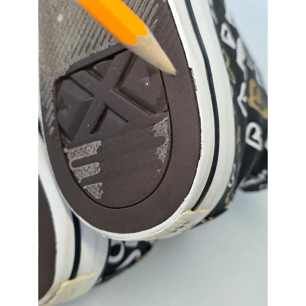 Converse All Star Chuck Taylor  Sneakers Women's Size 7 Black White Heart Shoes